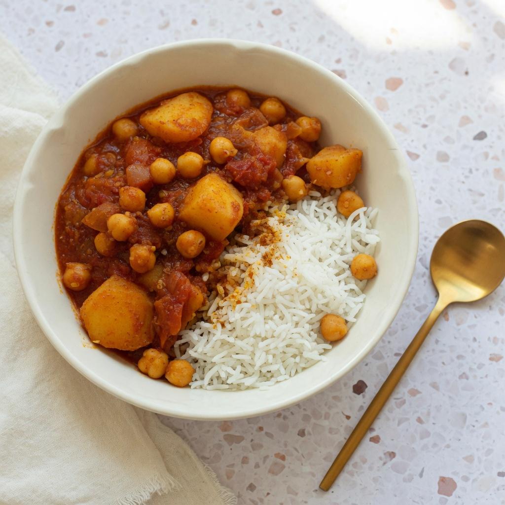 Pakistani Chickpea Potato Curry Rice — production recipe image